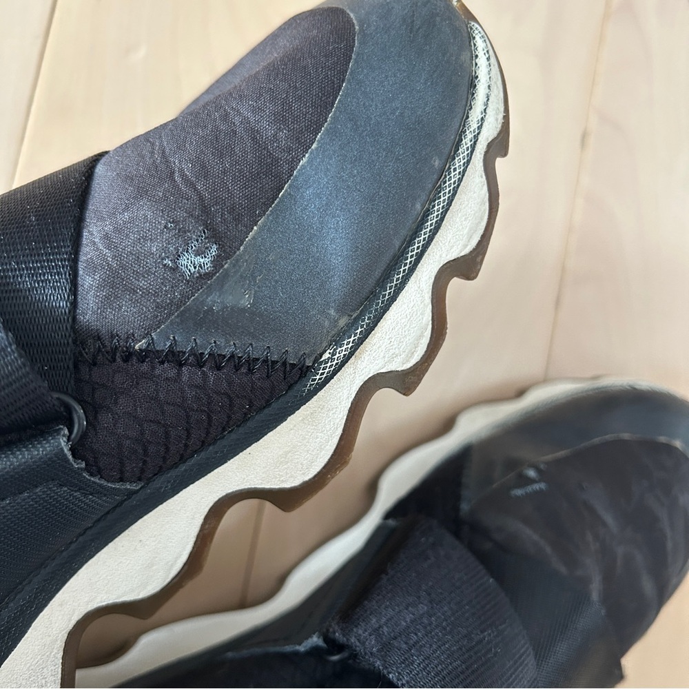 Sorel Kinetic Women's Black Slip On Sneakers - Picture 5 of 5